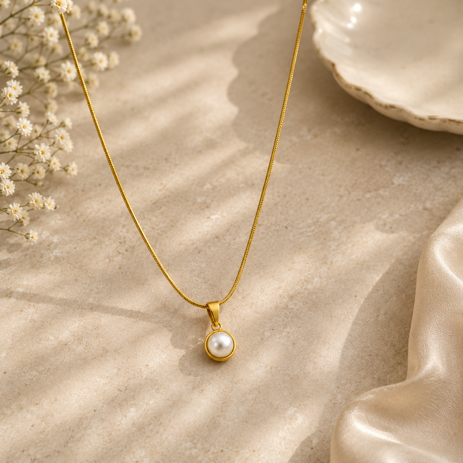 Tiny Pearl Pendant - 18k Gold Plated