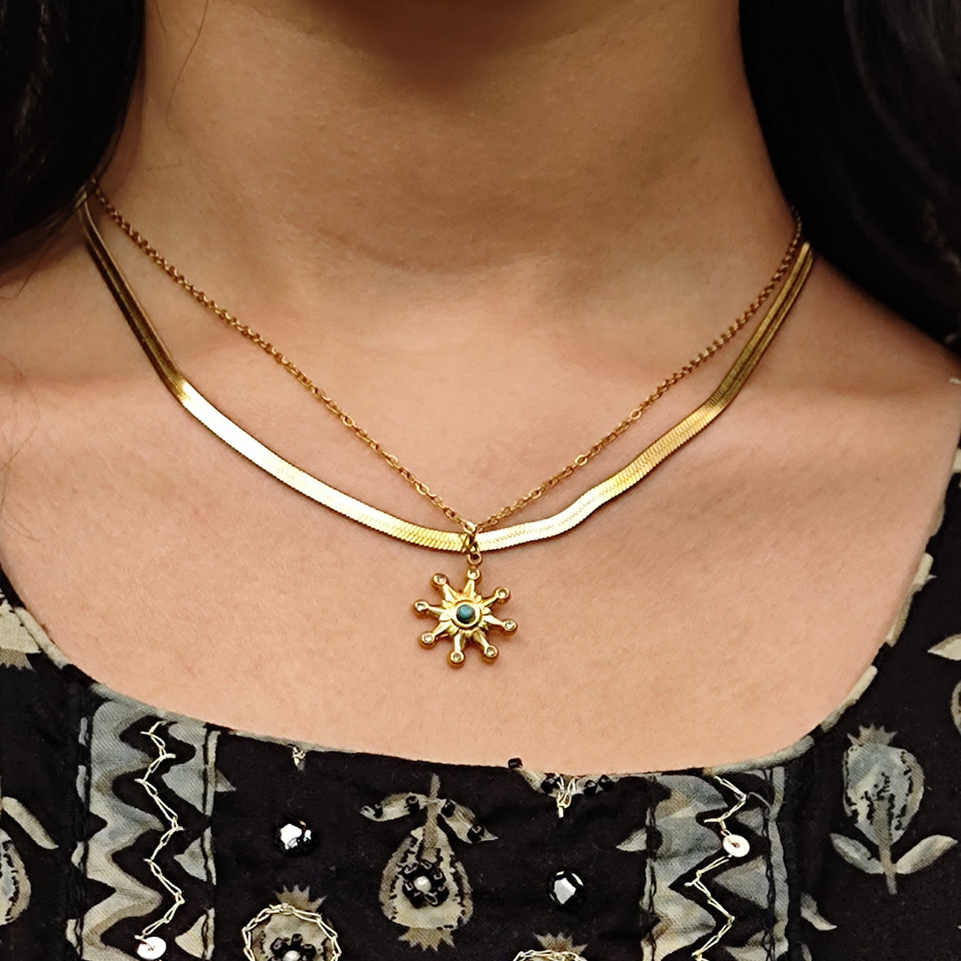 Daisy Double Layer Necklace - 18k Gold Plated