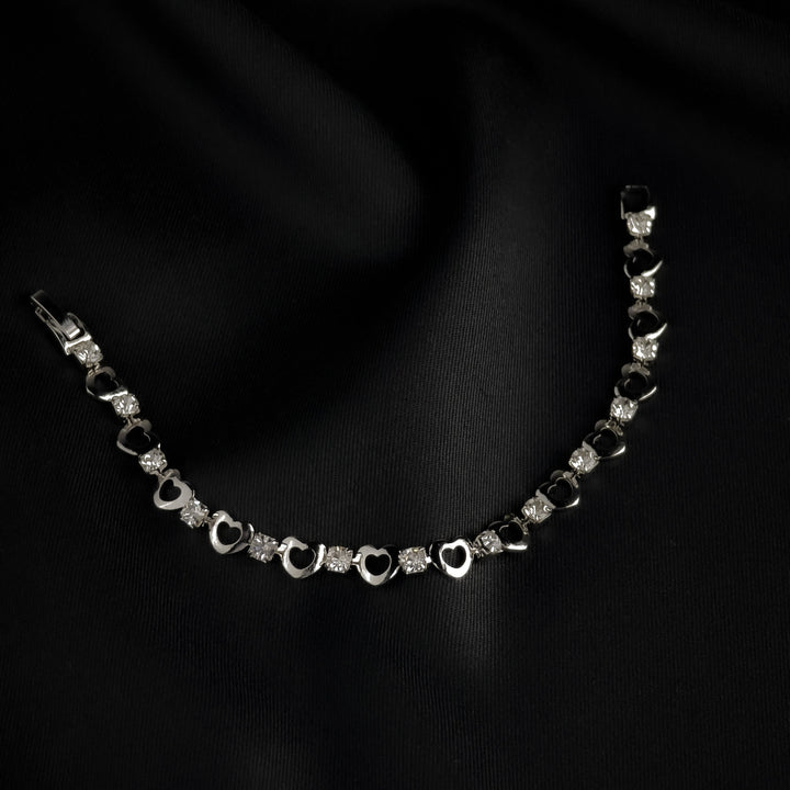 Delicate Heart Bracelet